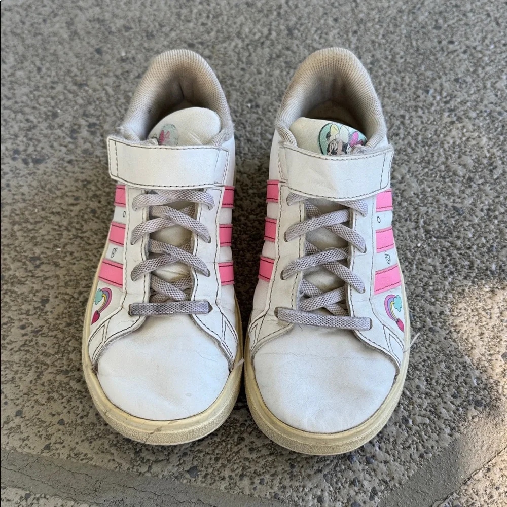 Adidas x Disney white pink Minnie Mouse friends lace up sneakers size 2